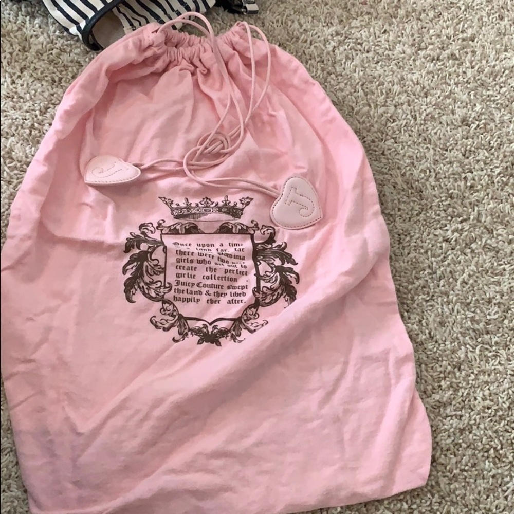 Juicy couture dust cover pink